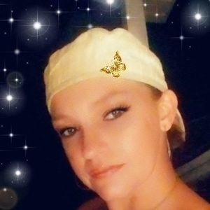 Meet your Posher, Suzanne